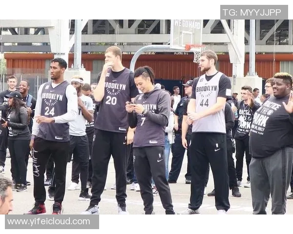 篮网与步行者第三节精彩对决回顾球员表现与战术分析全景呈现